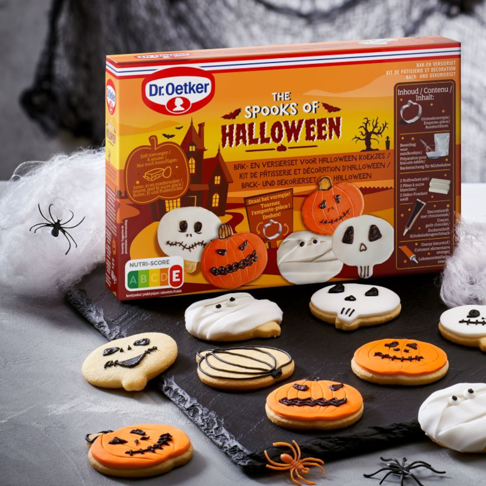 Dr. Oetker The Spooks of Halloween Cookie Decoration Kit 484g